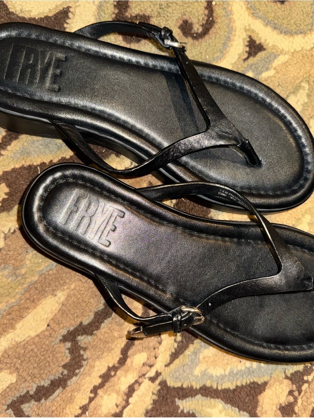 FRYE Black Leather Thong Sandals